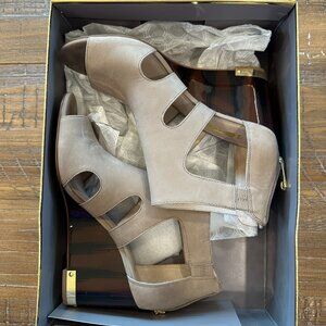 Louise et Cie Lo-Mirin Neutral Waxed Nubuck Cutout Heels (Size 7.5M)